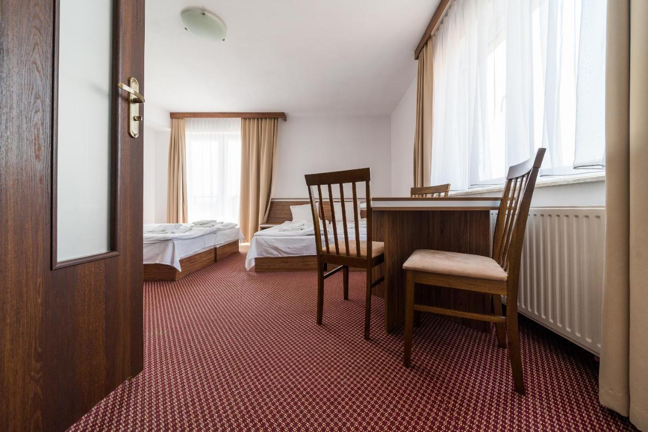 Adamar Jastrzebia Gora Bed & Breakfast Exterior foto